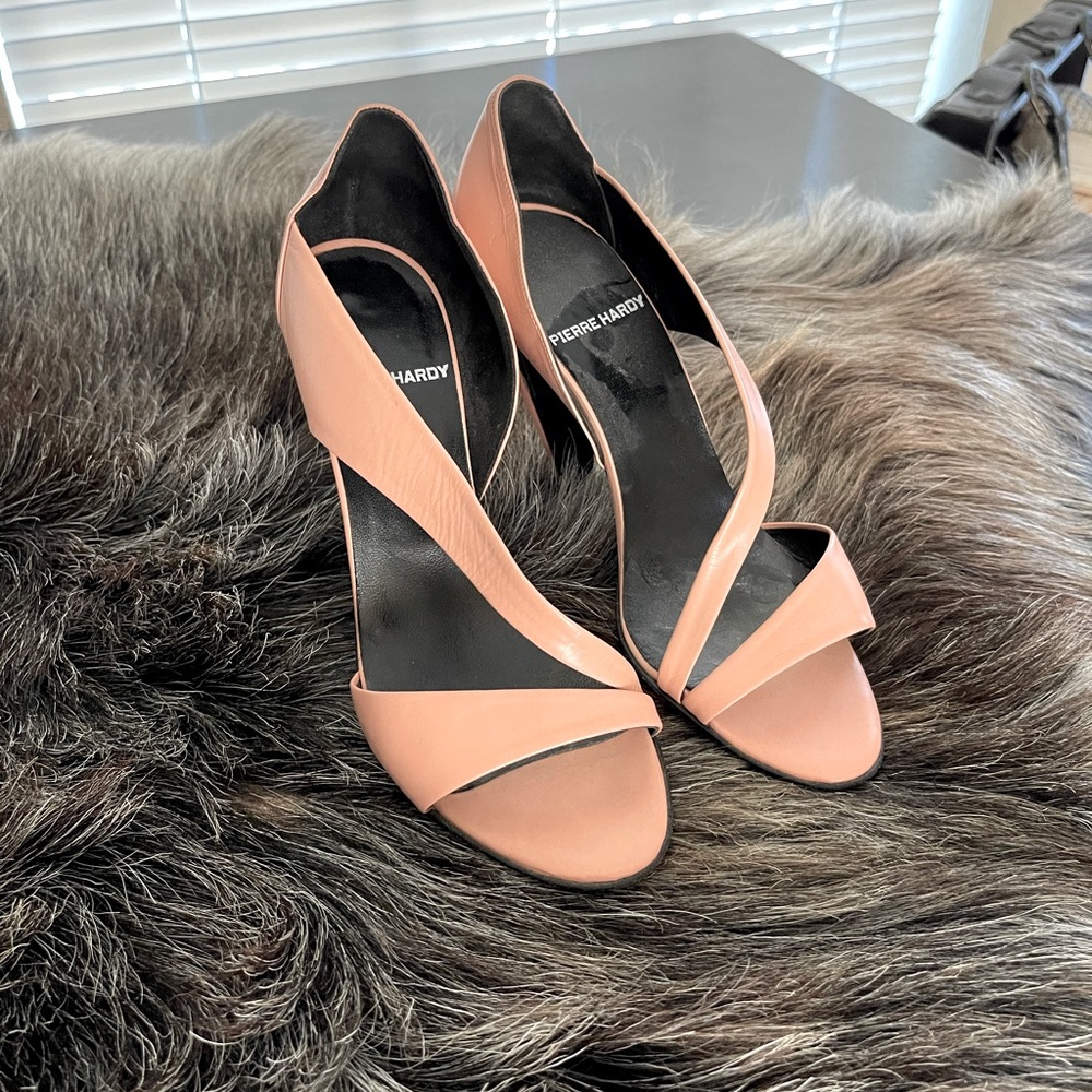 Pierre Hardy pink heels